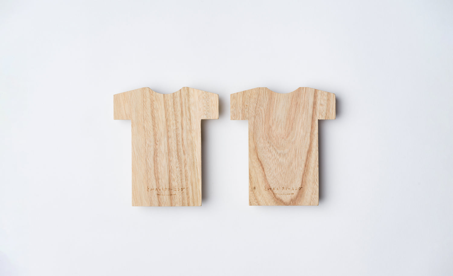 くすのき防虫板　Tシャツ型